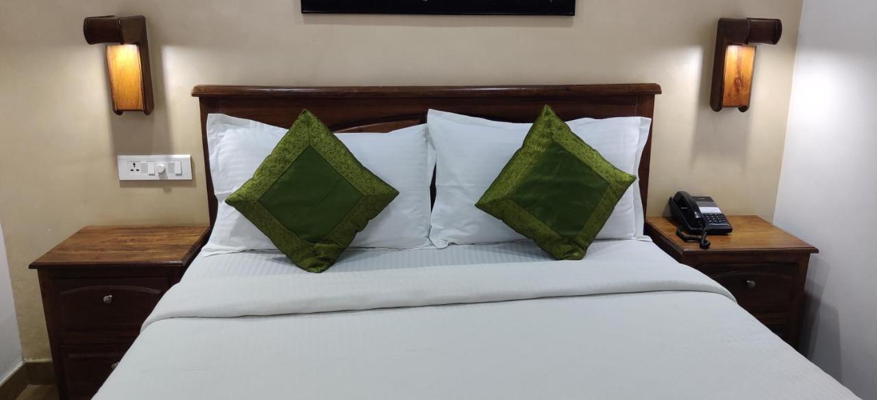 Hotel Mart View Kochi ภายนอก รูปภาพ