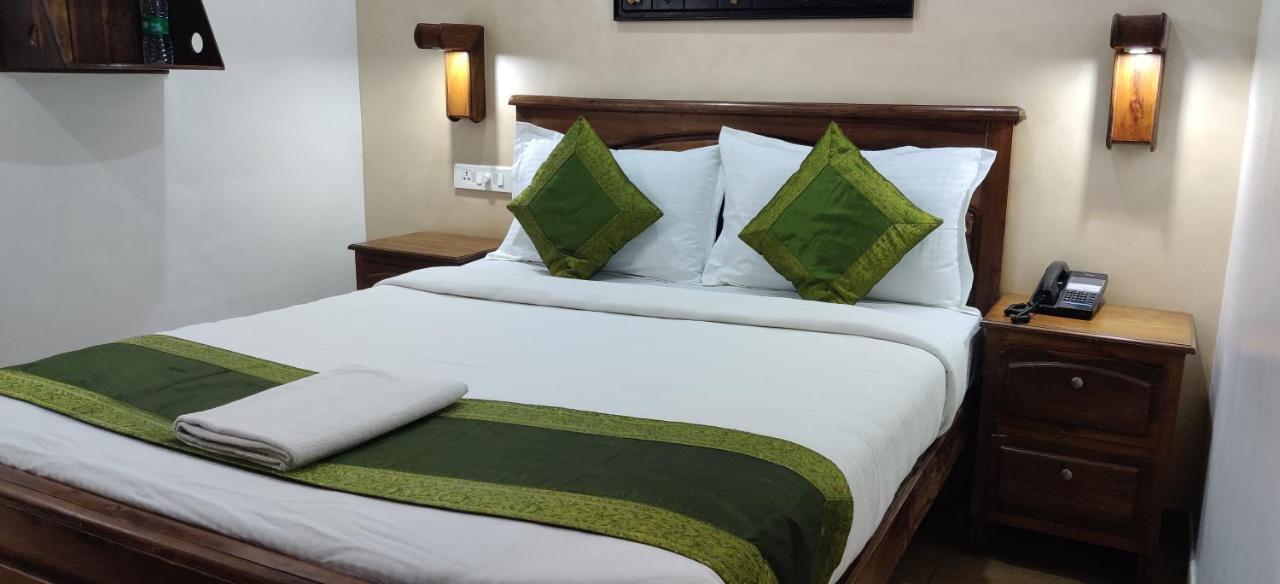 Hotel Mart View Kochi ภายนอก รูปภาพ