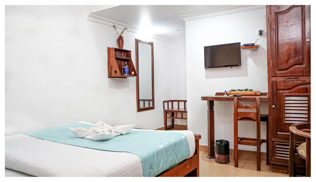 Hotel Mart View Kochi ภายนอก รูปภาพ
