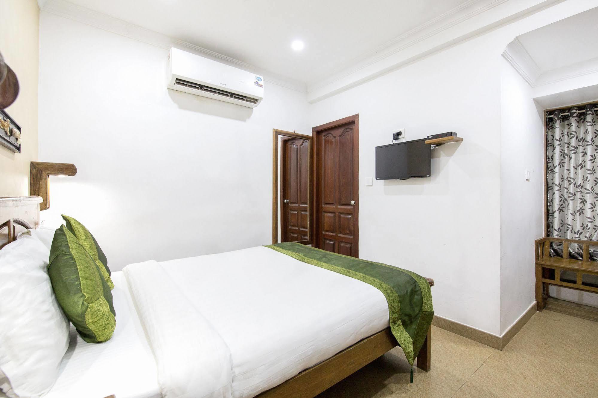 Hotel Mart View Kochi ภายนอก รูปภาพ